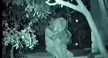 ảnh sex simmy Một chàng trai fucks một cô gái trong hồ bơi. phim sex dài tập